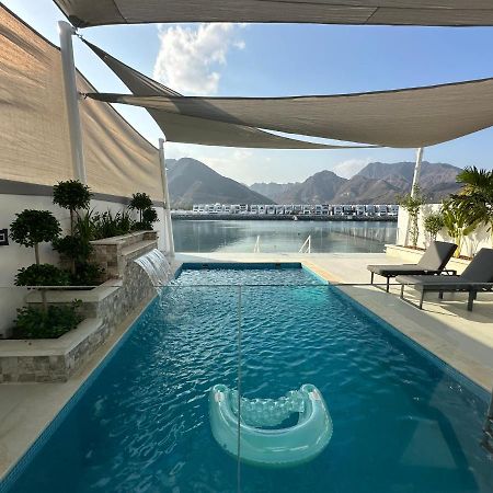 Al Dana Sea View Villa Фуджейра Екстериор снимка