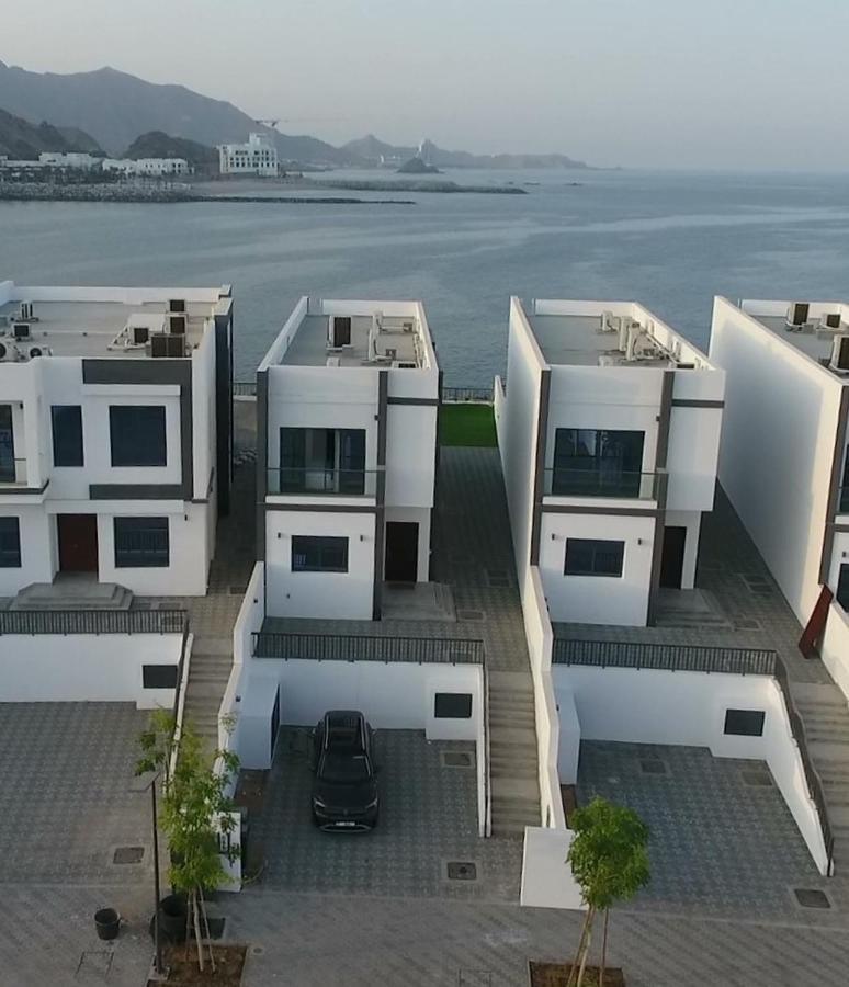 Al Dana Sea View Villa Фуджейра Екстериор снимка