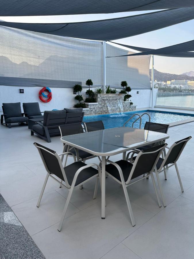 Al Dana Sea View Villa Фуджейра Екстериор снимка